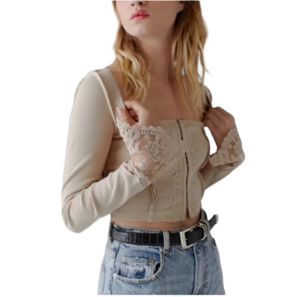 Urban Outfitters Leona top - Picture 3 of 5